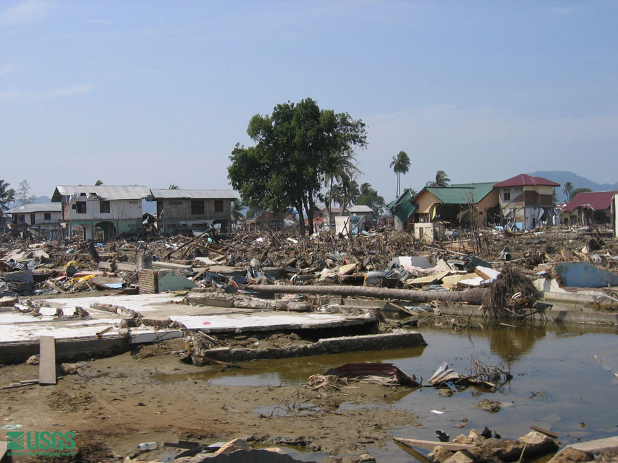 Photo in Banda Aceh, see caption above.