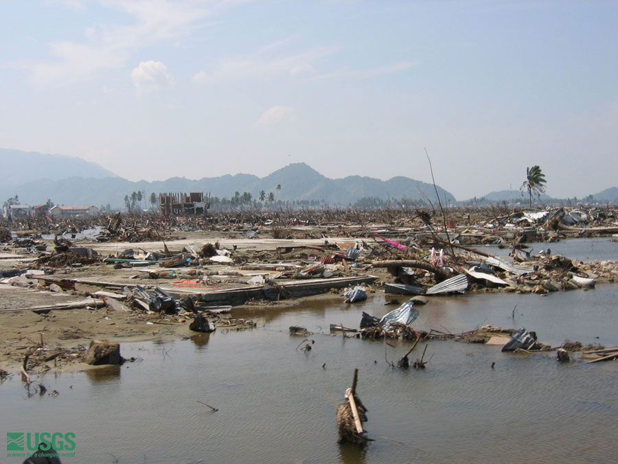 Photo in Banda Aceh, see caption above.