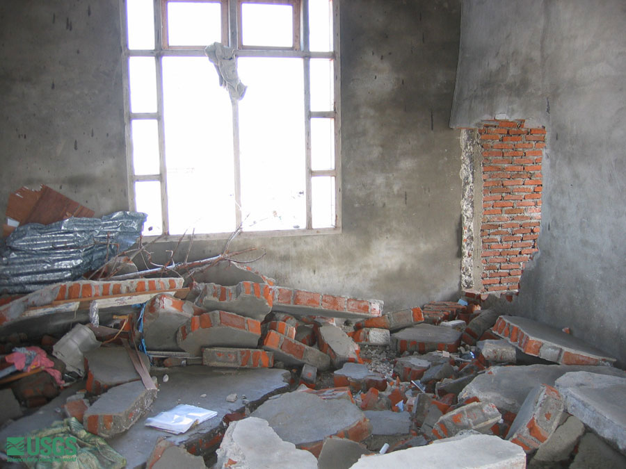 Photo in Banda Aceh, see caption above.