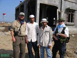 Photo in Banda Aceh, see caption below.