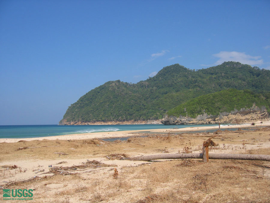 Photo in Lampuuk, see caption above.